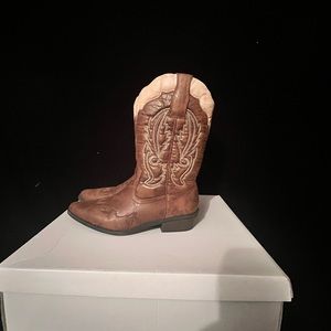 Women’s Western Boots size 8 NEW